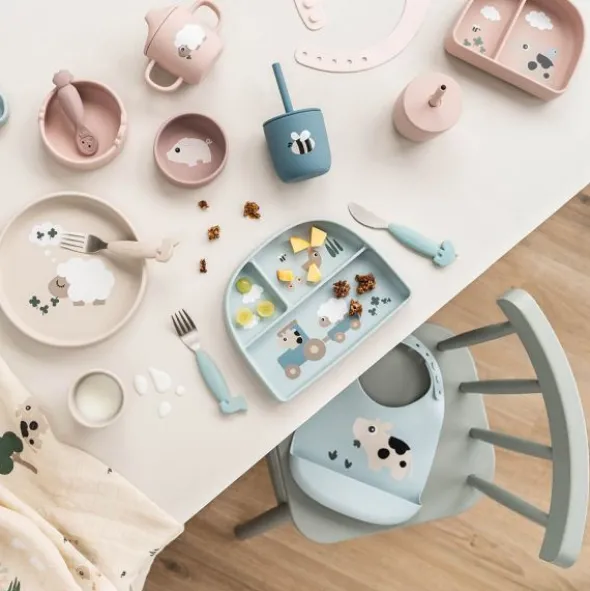 Done By Deer Stick & Stay Bord - Playground - Rond - 18 cm - Blue