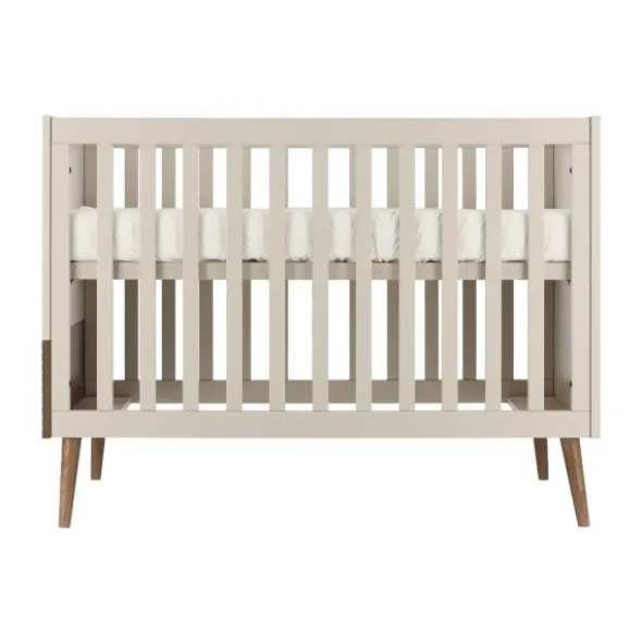 Europe Baby Sev Babykamer Cashmere/Walnoot | Ledikant 60x120 cm + Commode + Kast 2-Deurs