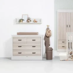 Kidsmill Newport Babykamer Incl. Zwarte Grepen - Oatmeal / Eiken | Ledikant 60 x 120 cm + Commode