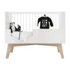 Kidsmill Sixties Babybed Wit Mat / Naturel 70 x 140 cm