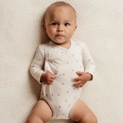 Little Dutch Newborn NOOS Little Farm Romper - Overslag lange mouw maat 50 - Green leaves