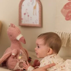 Little Dutch Safari Friends Activiteitenknuffel Flamingo