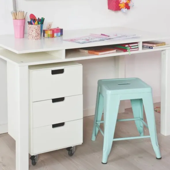 Manis-h Bureau - White