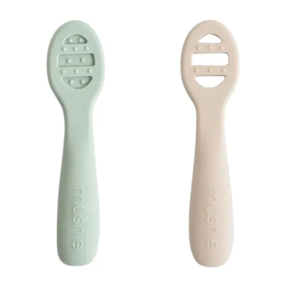 Mushie Baby Lepels 2-Pack - Cambridge Blue/Shifting Sand